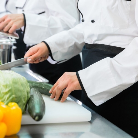 Холодильний стіл саладетта з вітриною для контейнерів 8x 1/3 GN / 3 двері / 417 л GGM Gastro - 16