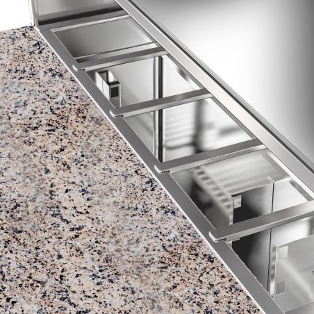 Холодильний стіл саладетта PREMIUM -1,37 m x 0,70 m /3 дверцята / 400 л GGM Gastro - 10