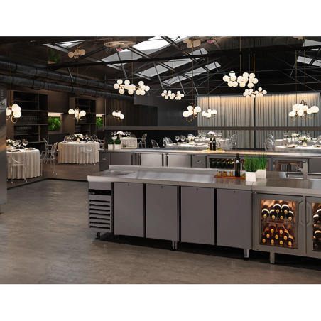 Холодильний стіл - 1,9 x 0,7 m - 3 скляних дверей, 1 з раковиною ліворуч та з бортом - 420 Л GGM Gastro - 8