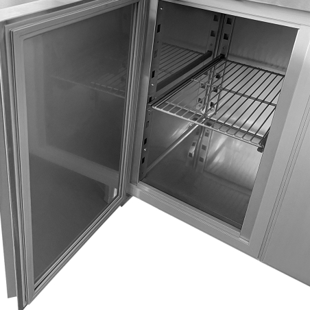 Холодильный стол – 2,36 x 0,7 m – 4 стеклянных дверей, 1 с раковиной справа и с бортом – 540 Л GGM Gastro - 5