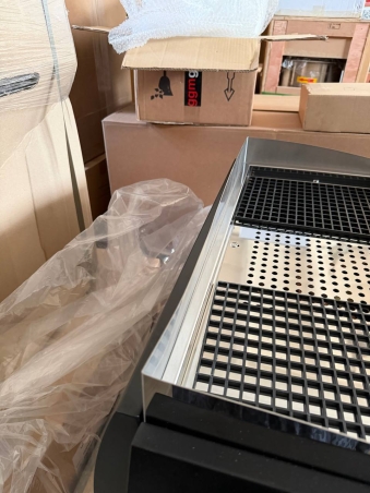 Кавова машина Grace з цифровим дисплеєм - 2 групи - з системою попередньої інфузії - чорна - 3