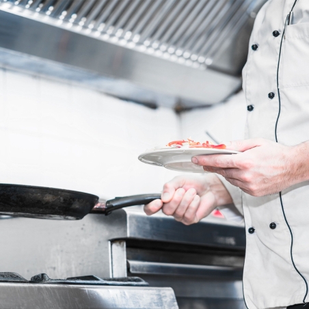 Зонт вытяжной пристенный 2,8 м (мотор, регулятор, фильтр, лампа) GGM Gastro - 11