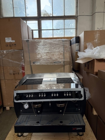 Кавова машина Grace з цифровим дисплеєм - 2 групи - з системою попередньої інфузії - чорна - 4