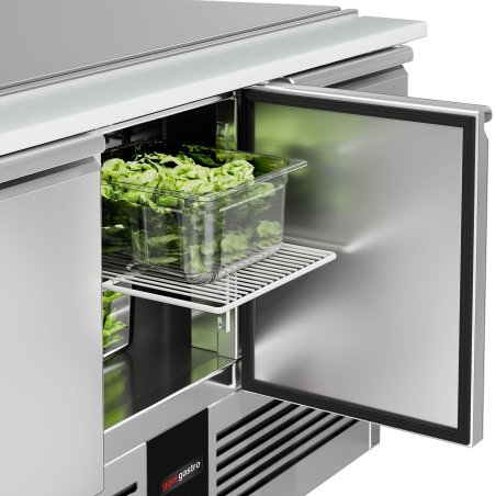 Холодильный стол саладетта- 1.37 x 0.7 m / 3 двери / объем: 368 л GGM Gastro - 9
