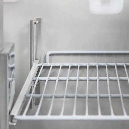 Холодильный стол саладетта PREMIUM - 1,37 x 0,7 m / 3 двери / объем: 392 л GGM Gastro - 14