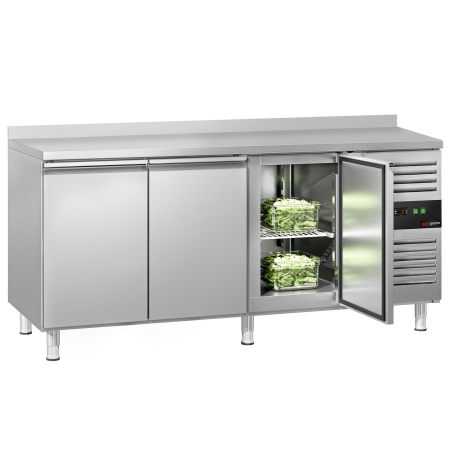 Холодильный стол с бортом ЕСО - 1,8 x 0,7 m / 3 двери GGM Gastro - 3